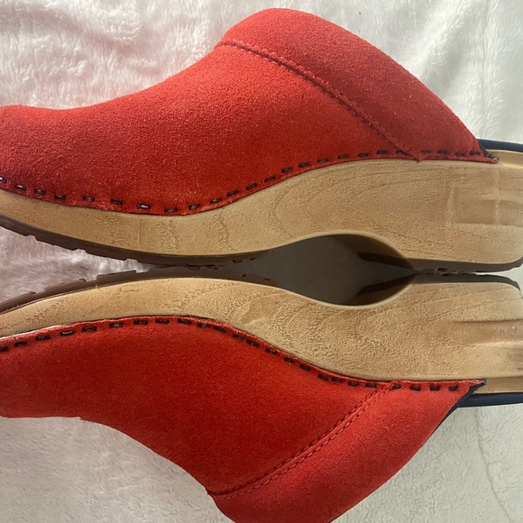 L L Bean Women’s Embroidered Anchor Red Suede Slides Clogs Mules Size 6.5 - Picture 7 of 11